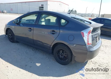 2013 Toyota Prius Three z USA, uszkodzony, nr VIN JTDKN3DU2D1688768
